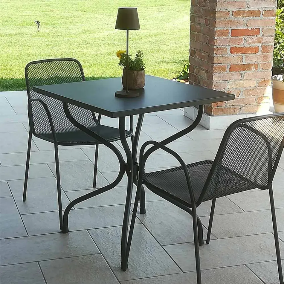 Mesa de exterior Lirion de metal pintado en dos tamaños, fabricada en Italia. viadurini