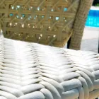 Mesa con tapa de cristal de diseño de jardines Romeo, hecho a mano viadurini