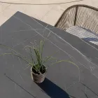 Mesa de Jardín en Teca Natural y Tapa de Cerámica - Artes viadurini