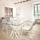 Mesa de comedor de diseño en vidrio y teca blanqueada Homemotion - Francia viadurini