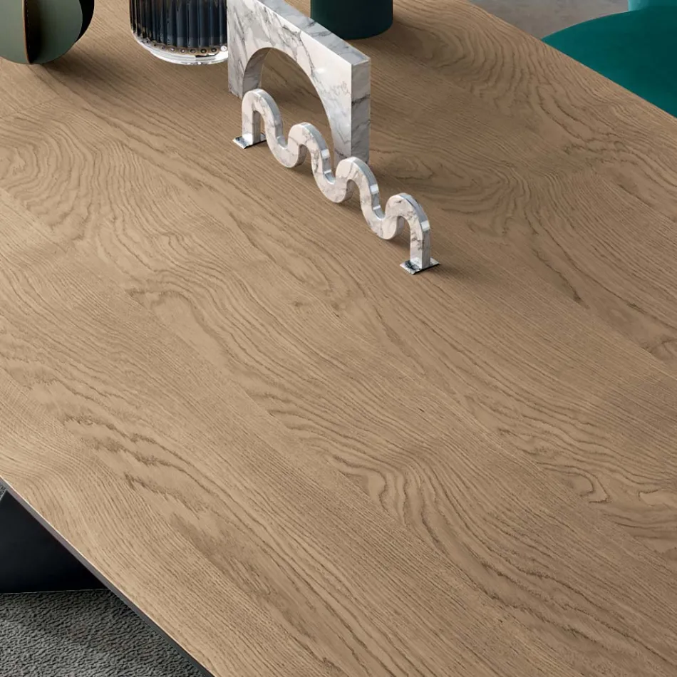 Mesa fija de chapa de roble con base de metal pintado - Milo viadurini