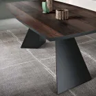 Mesa fija de chapa de roble con base de metal pintado - Milo viadurini
