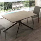 Mesa extensible de madera hasta 190 cm con base cruzada Lecce viadurini
