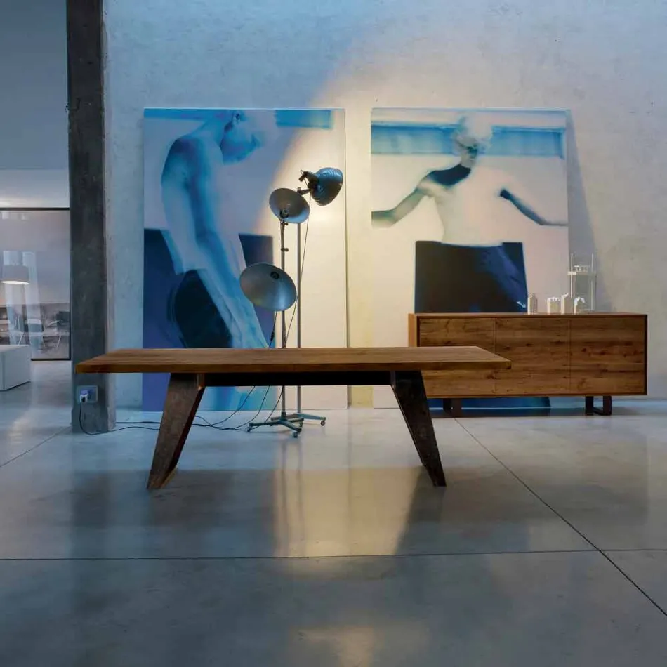 Mesa de madera maciza de aliso natural de diseño moderno, Antonio viadurini