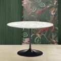 Mesa Tulip Eero Saarinen H 74 con Tapa de Mármol de Carrara Made in Italy - Escarlata