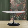 Eero Saarinen Mesa Tulip H 74 con Tapa Ovalada en Mármol Arabescato Made in Italy - Escarlata