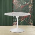 Mesa Tulip Eero Saarinen H 74 en Mármol de Carrara Statuarietto Made in Italy - Escarlata