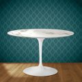 Mesa Tulipán de Eero Saarinen, 74 pulgadas de alto, cerámica Aura 22, fabricada en Italia - Escarlata