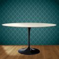 Mesa Tulipán de Eero Saarinen, 74 cm de altura, ovalada, en cerámica Marmorio, fabricada en Italia - Escarlata