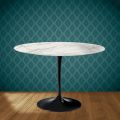 Mesa Tulip de Eero Saarinen, redonda, de 74 cm de altura, en cerámica brillante, fabricada en Italia - Scarlet