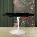 Mesa Tulip Saarinen H 74 con Tapa Redonda en Mármol Marquinia Negro Made in Italy - Escarlata