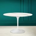 Mesa Tulip Saarinen H 73 Redonda en Cerámica Estatuaria Veta Llena Made in Italy - Escarlata