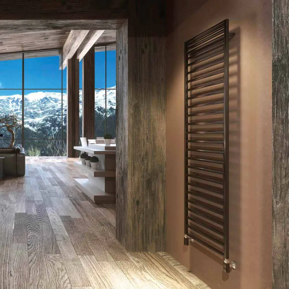 Los radiadores eléctricos de colores, de diseño moderno, Invierno por Scirocco H viadurini