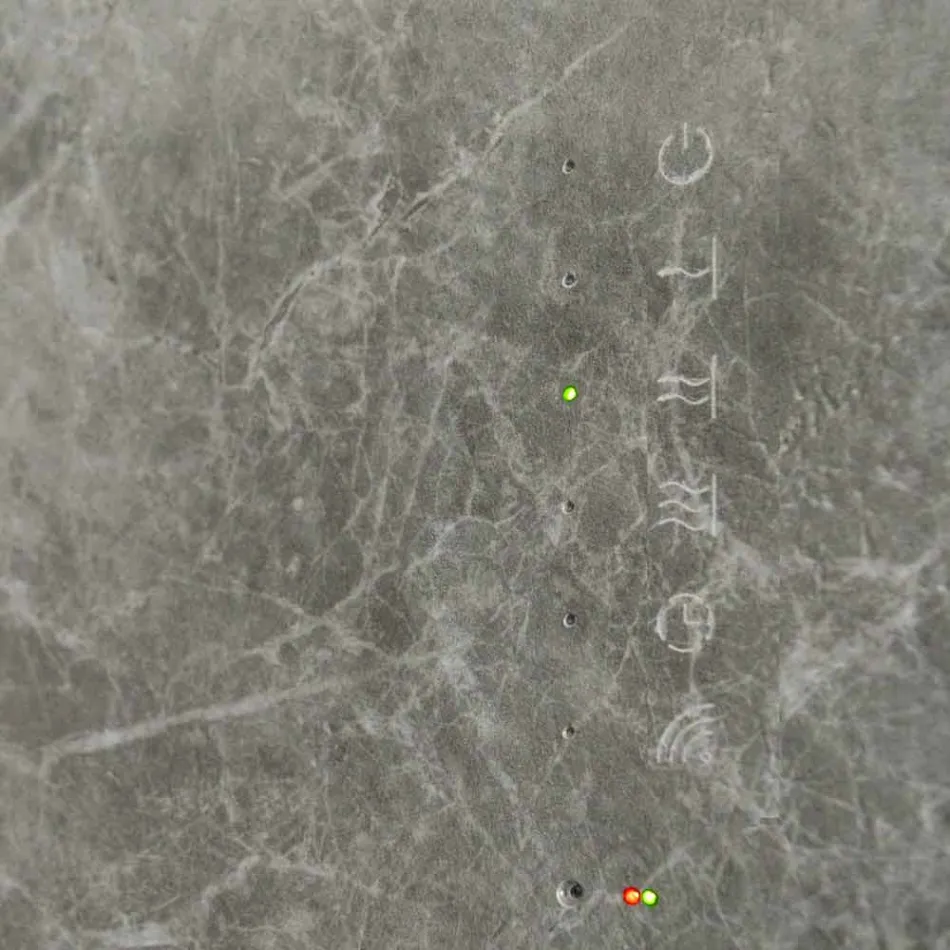 Radiador eléctrico de vidrio templado con acabado de piedra Jonny viadurini