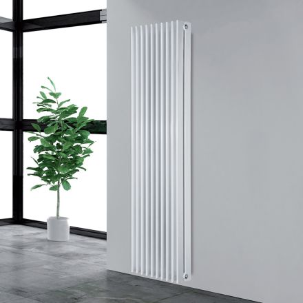 Radiador hidráulico blanco tráfico con elementos de acero planos - Ciruela viadurini