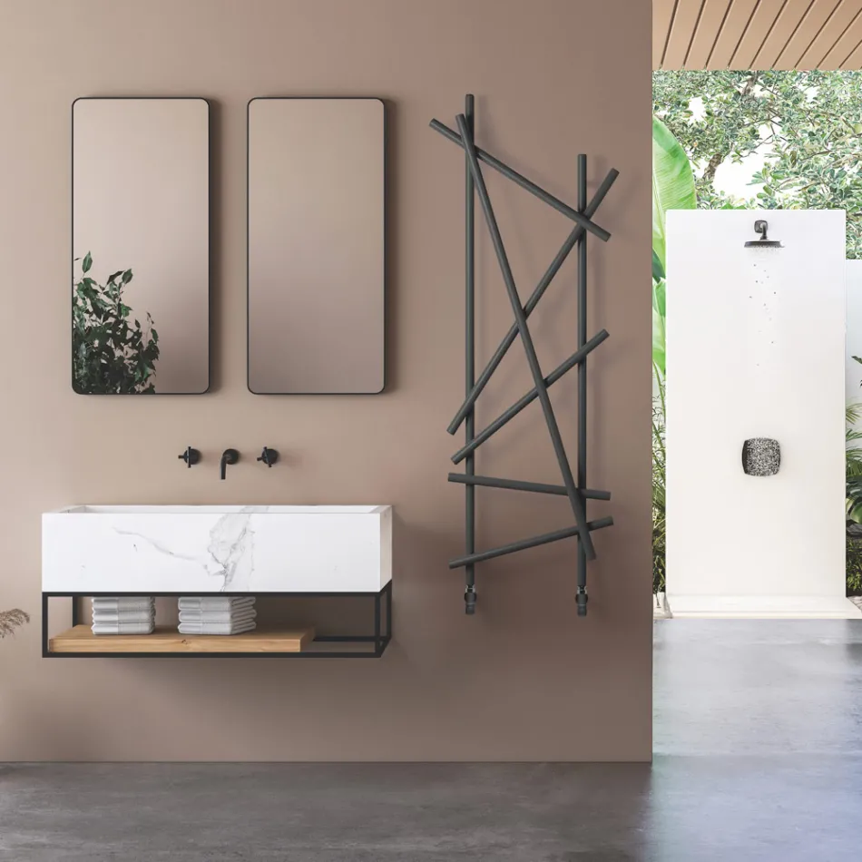 Radiador hidráulico de acero con tubos de sección redonda fabricado en Italia - Aleatorio viadurini