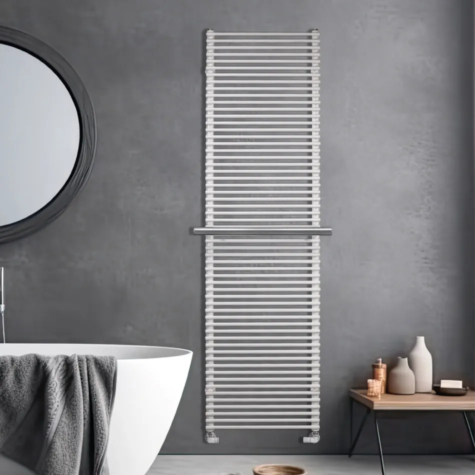 Radiador mixto con barra de diferentes alturas y anchuras, fabricado en Italia - Brace viadurini