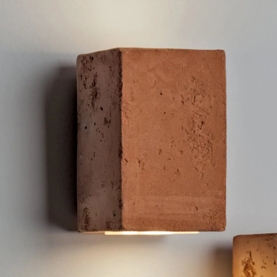 Toscot Smith aplique LED de jardín hecho a mano en terracota viadurini