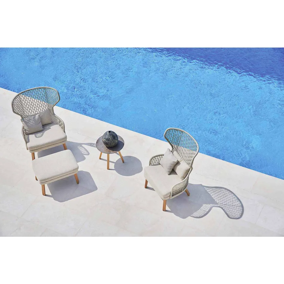 Reposapiés al aire libre de diseño Varaschin Emma en tela tapizada viadurini