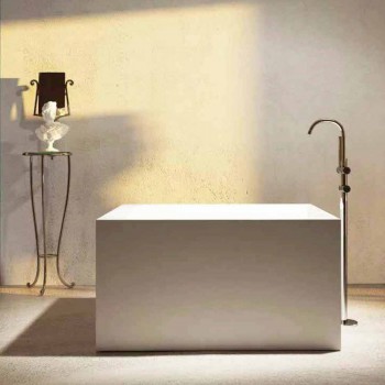 Bañera cuadrada independiente hecha en Italia por el diseño de Argentera