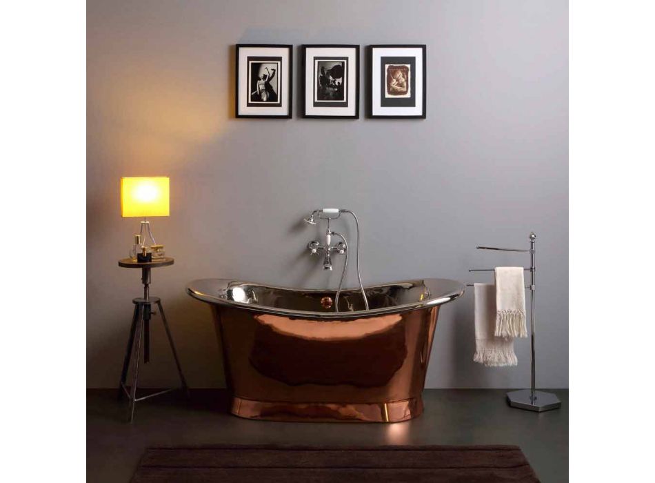 diseño baño independiente níquel y cobre Angelica viadurini