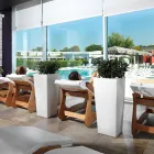 Florero cuadrado para exteriores en polietileno de colores Made in Italy - Marilard viadurini