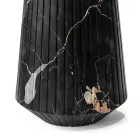 Jarrón de mármol blanco de Carrara o diseño de rayas negras de Portoro - El Cairo viadurini