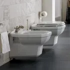 Florero colgante de cerámica blanca en estilo clásico, hecho en Italia - Nausica viadurini