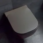 Moderno WC suspendido en cerámica blanca o coloreado Trabia. viadurini