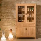 Vitrina de salón Sanda de teca maciza con 4 puertas y 3 cajones viadurini